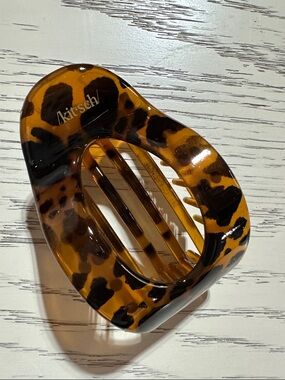 Kitsch Tort Flat Cloud Clip - Large